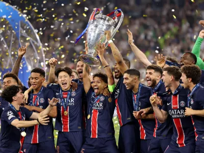 PSG celebrando la victoria en la Champions League 2025